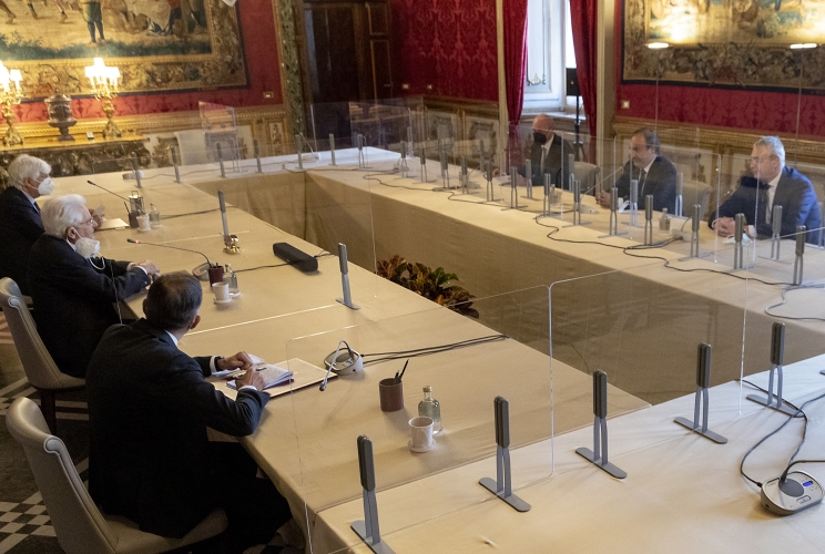  Il Presidente della Repubblica Sergio Mattarella con il Gruppo parlamentare "Europeisti – MAIE – Centro Democratico" del Senato della Repubblica, in occasione delle consultazioni