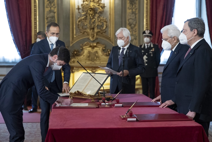 L'On. Roberto Speranza, Ministro della salute, in occasione del giuramento