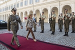 Il Presidente del Senato della Repubblica, Maria Elisabetta Alberti Casellati al suo arrivo al Quirinale
