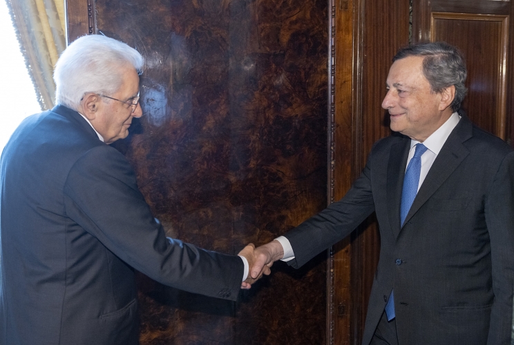 Il Presidente della Repubblica Sergio Mattarella  e il Presidente del Consiglio Mario Draghi in occasione della firma dei decreti