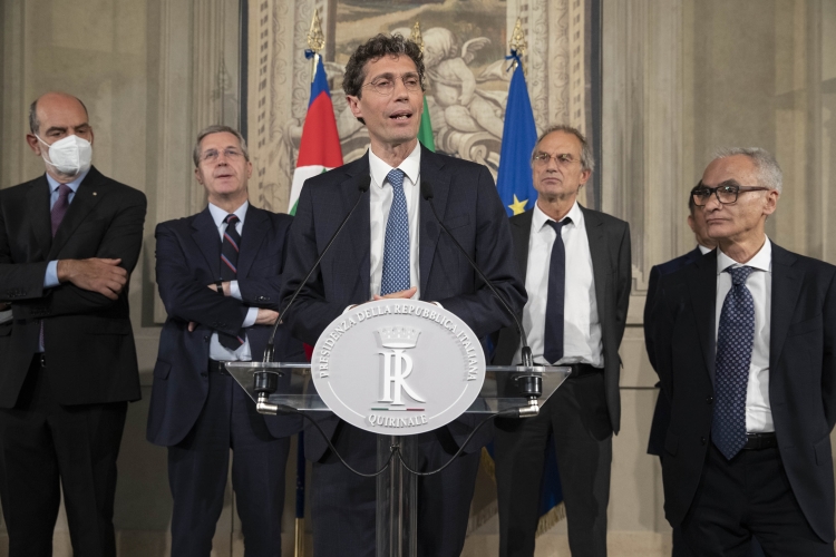 Il Gruppo Misto della Camera dei deputati, al termine del colloquio con il Presidente della Repubblica Sergio Mattarella, in occasione delle consultazioni 