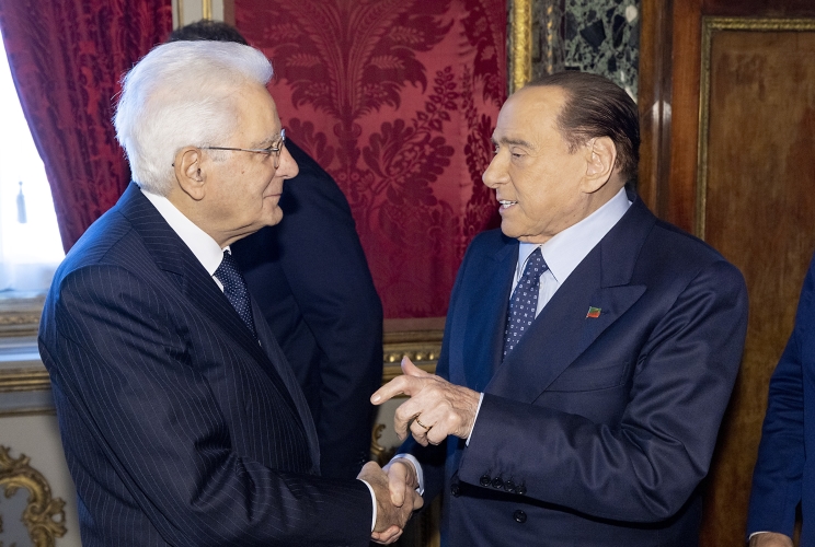Il Presidente della Repubblica Sergio Mattarella con il Sen. Dott. Silvio BERLUSCONI, Presidente del Movimento politico “Forza Italia”