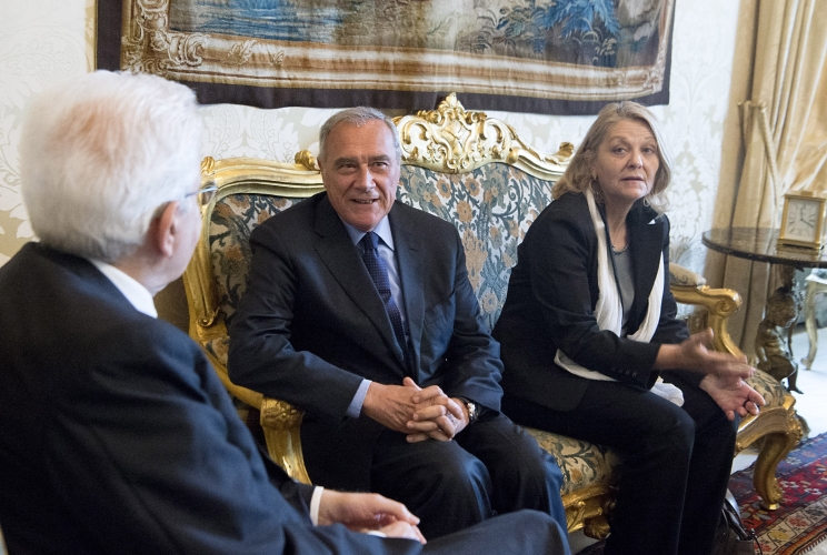 Il Presidente Sergio Mattarella con la delegazione di "Liberi e Uguali" in occasione delle consultazioni