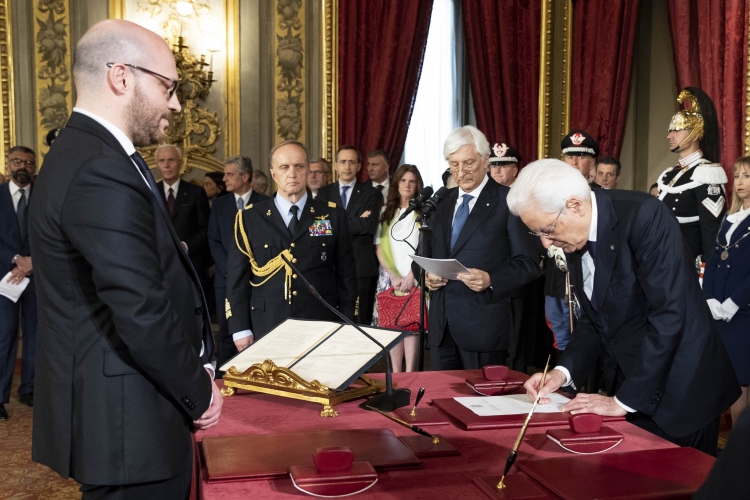 Il Presidente della Repubblica Sergio Mattarella con Lorenzo Fontana,