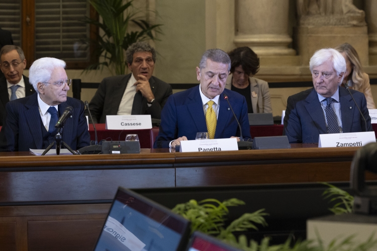 Il Presidente della Repubblica Sergio Mattarella a Palazzo Corsini in occasione della riunione con il Consiglio Direttivo della BCE
