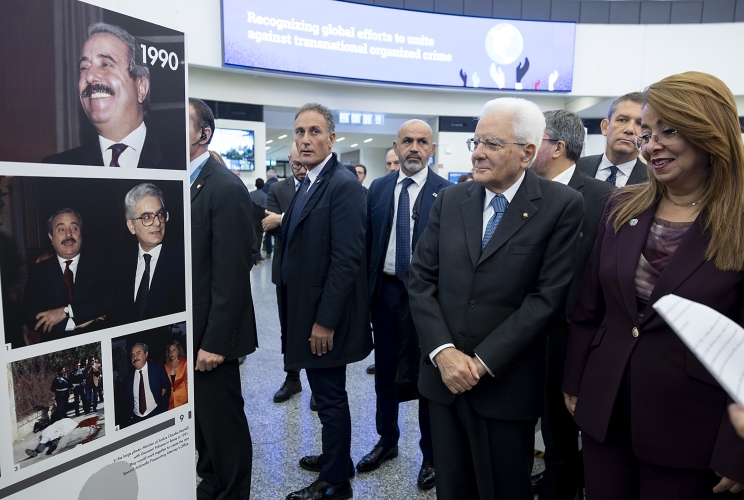  Il Presidente della Repubblica Sergio Mattarella al Polo delle Nazioni Unite visita la mostra fotografica "L'eredità di Giovanni Falcone e Paolo Borsellino