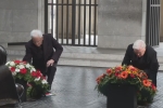 Mattarella alla cerimonia di deposizione di una corona al Monumento della Nuova Guardia