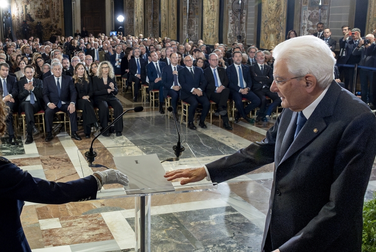 Il Presidente Sergio Mattarella rivolge il suo indirizzo di saluto in occasione della cerimonia per lo scambio degli auguri di fine anno con i rappresentanti delle istituzioni, delle forze politiche e della società civile