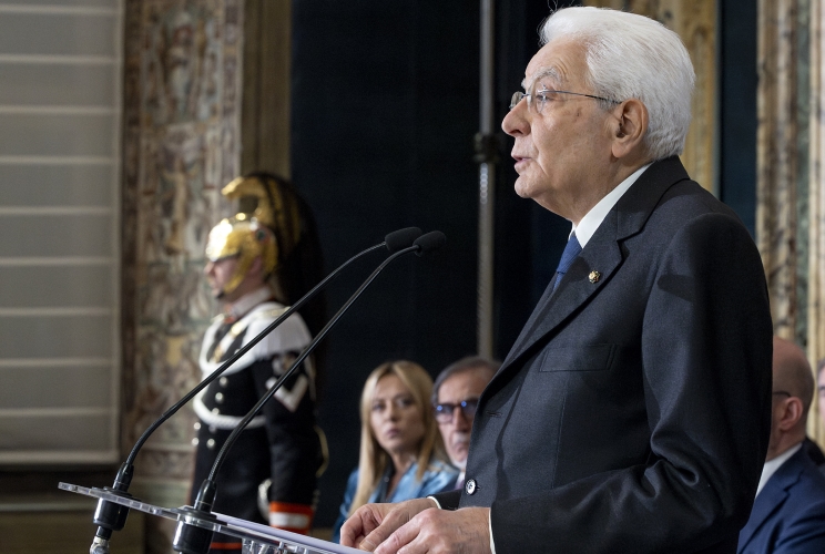 Il Presidente Sergio Mattarella rivolge il suo indirizzo di saluto in occasione della cerimonia per lo scambio degli auguri di fine anno con i rappresentanti delle istituzioni, delle forze politiche e della società civile