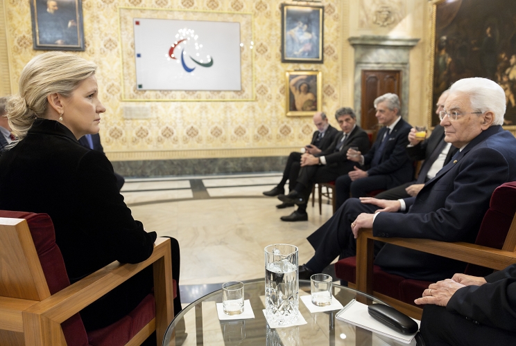Il Presidente della Repubblica Sergio Mattarella con Kirsty Coventry, Presidente del Comitato Olimpico Internazionale, in occasione della cerimonia di presentazione dei membri del Comitato Olimpico Internazionale e apertura della sessione del Comitato Olimpico Internazionale