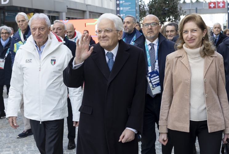 Il Presidente della Repubblica Sergio Mattarella in occasione della visita al villaggio olimpico di Milano Cortina 2026
