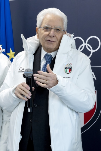 Il Presidente della Repubblica Sergio Mattarella in occasione della visita al villaggio olimpico di Milano Cortina 2026