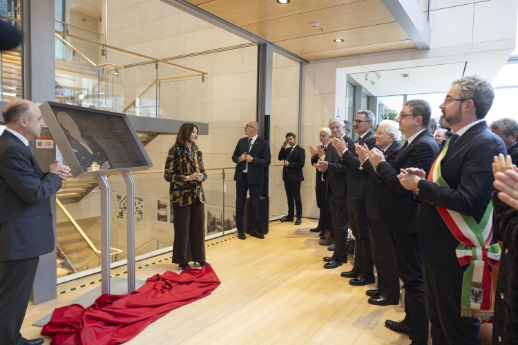 Il Presidente Sergio Mattarella in occasione dell'intitolazione della Biblioteca Universitaria Centrale ad Alcide De Gasperi

