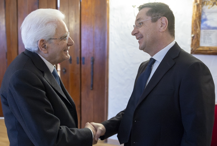 Il Presidente della Repubblica Sergio Mattarella con il Sindaco di Cortina d'Ampezzo Gianluca Lorenzi