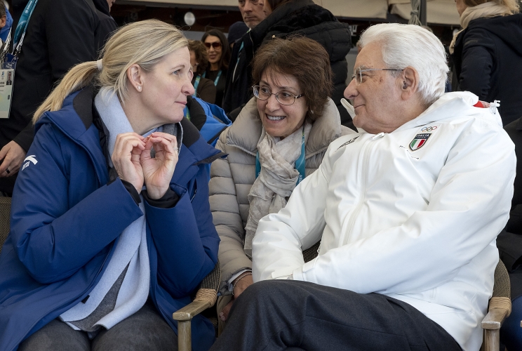 Il Presidente della Repubblica Sergio Mattarella con la Presidente del CIO, Kirsty Coventry