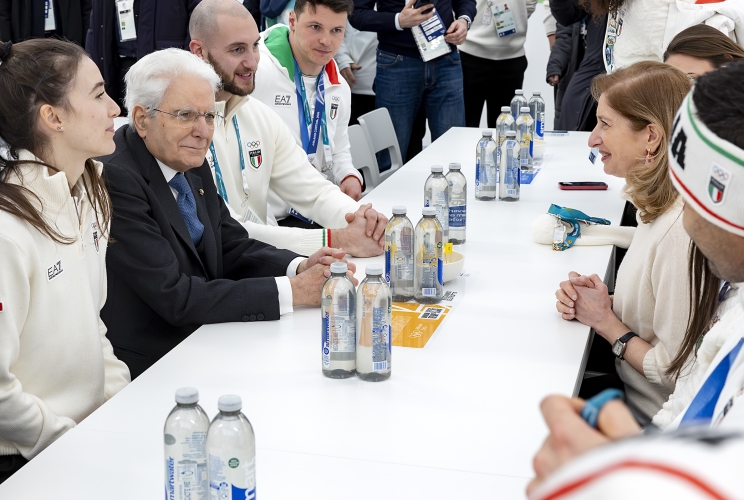 Il Presidente della Repubblica Sergio Mattarella pranza con gli atleti al Villaggio Olimpico