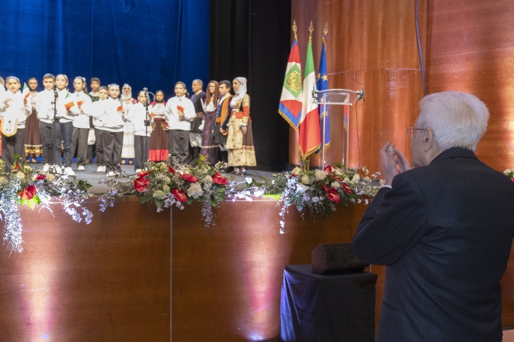 Il Presidente Sergio Mattarella in occasione delle celebrazioni per il centenario del conferimento del Premio Nobel a Grazia Deledda  


