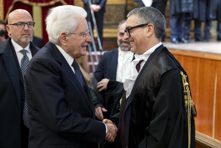 Il Presidente della Repubblica Sergio Mattarella con Avv. Dario Greco, Presidente del Consiglio dell’Ordine degli Avvocati di Palermo, in occasione della cerimonia della IX Giornata dell’orgoglio dell’appartenenza all’Avvocatura e dell’accoglienza dei giovani avvocati