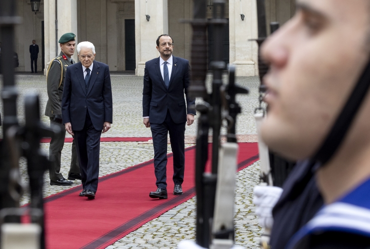 Il Presidente Sergio Mattarella con Nikos Christodoulides, Presidente della Repubblica di Cipro, in occasione degli onori militari