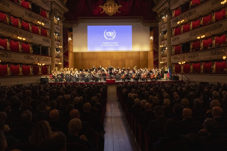 Il Presidente della Repubblica Sergio Mattarella in occasione della cerimonia in occasione del 150° anniversario della fondazione del Corriere della Sera