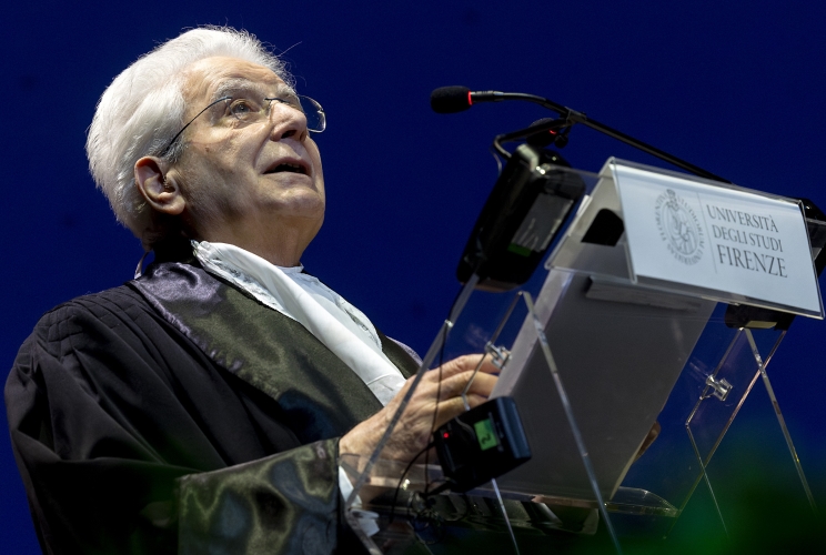 Il Presidente della Repubblica Sergio Mattarella  alla cerimonia di conferimento della Laurea magistrale Honoris Causa in “Politica, Istituzioni e Mercato”, in occasione dei 150 anni della Scuola di Scienze politiche “Cesare Alfieri”
